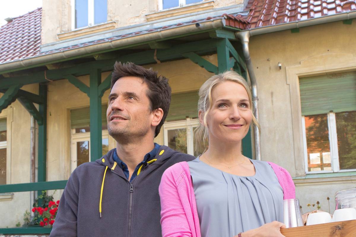Una casa e tanti guai (2016)